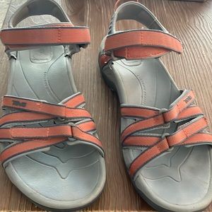 Teva sandal